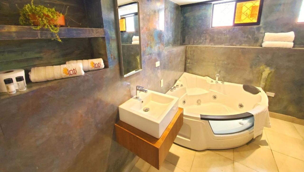Hotel Inti Quito Eksteriør bilde